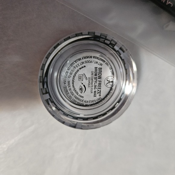 ABH brow freeze mini and full size spoolie - Picture 5 of 6